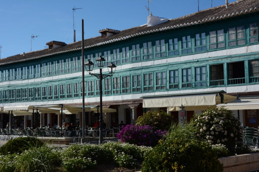 Almagros Mainsquare