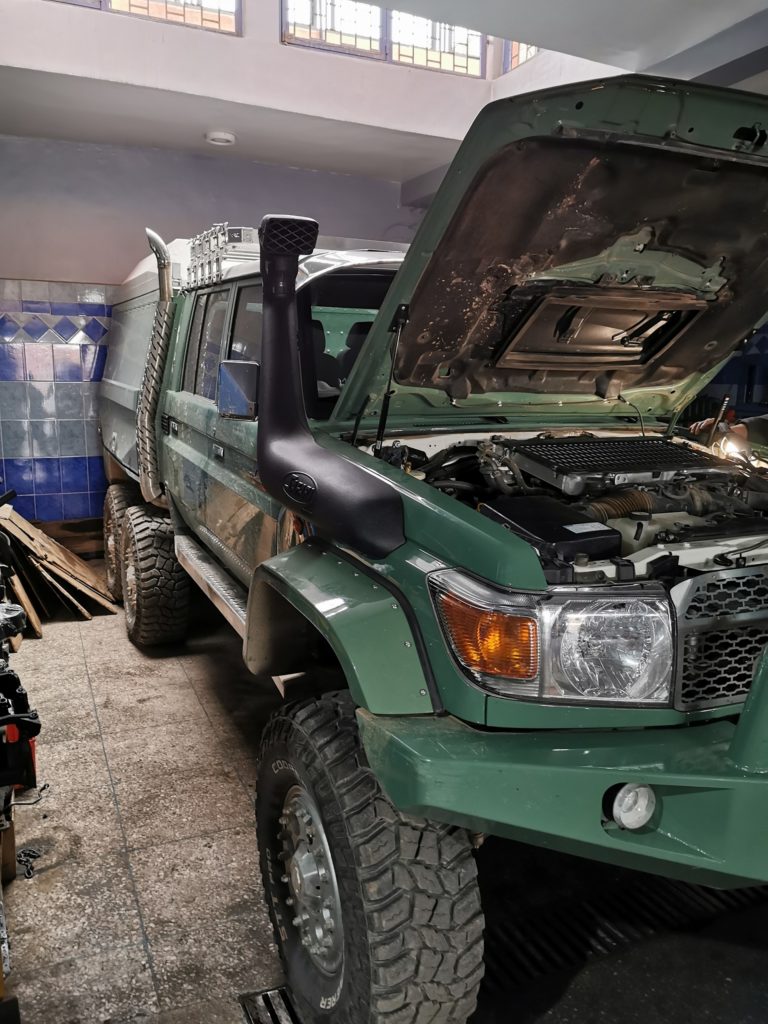 6 axis Landcruiser